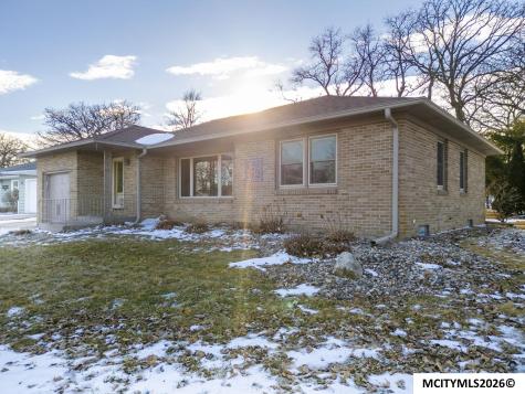 519 17th Street W Clear Lake IA 50428