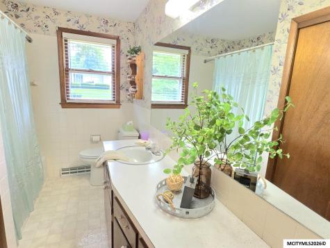 1009 Manor Drive Mason City IA 50401