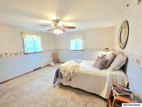 1009 Manor Drive Mason City IA 50401
