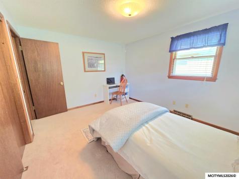 1009 Manor Drive Mason City IA 50401