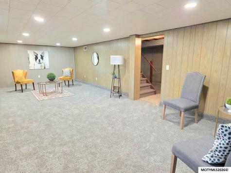 1009 Manor Drive Mason City IA 50401
