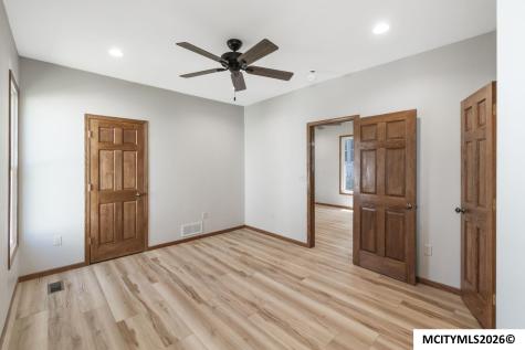 612 S Carolina Avenue Mason City IA 50401
