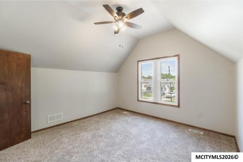 612 S Carolina Avenue Mason City IA 50401