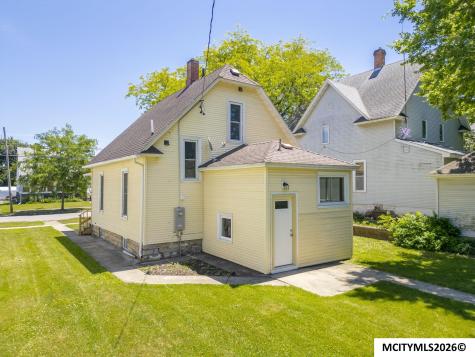 612 S Carolina Avenue Mason City IA 50401