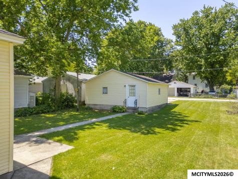 612 S Carolina Avenue Mason City IA 50401