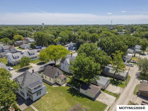 612 S Carolina Avenue Mason City IA 50401