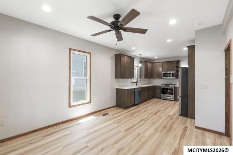 612 S Carolina Avenue Mason City IA 50401