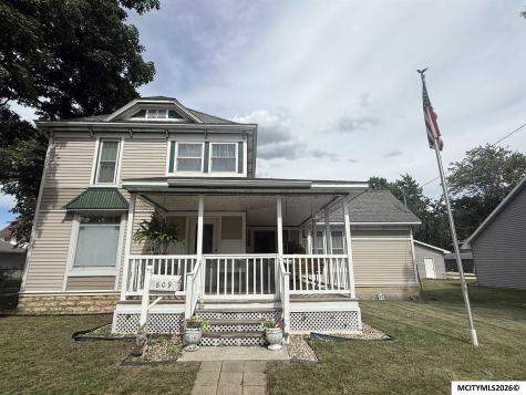 609 S Massachusetts Mason City IA 50401