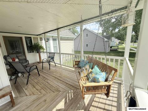 609 S Massachusetts Mason City IA 50401