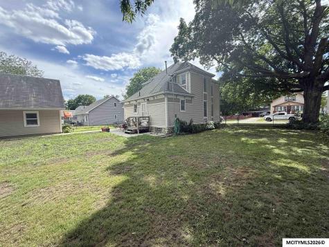 609 S Massachusetts Mason City IA 50401