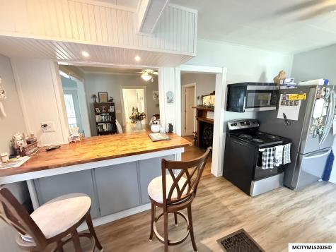 609 S Massachusetts Mason City IA 50401
