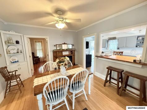 609 S Massachusetts Mason City IA 50401