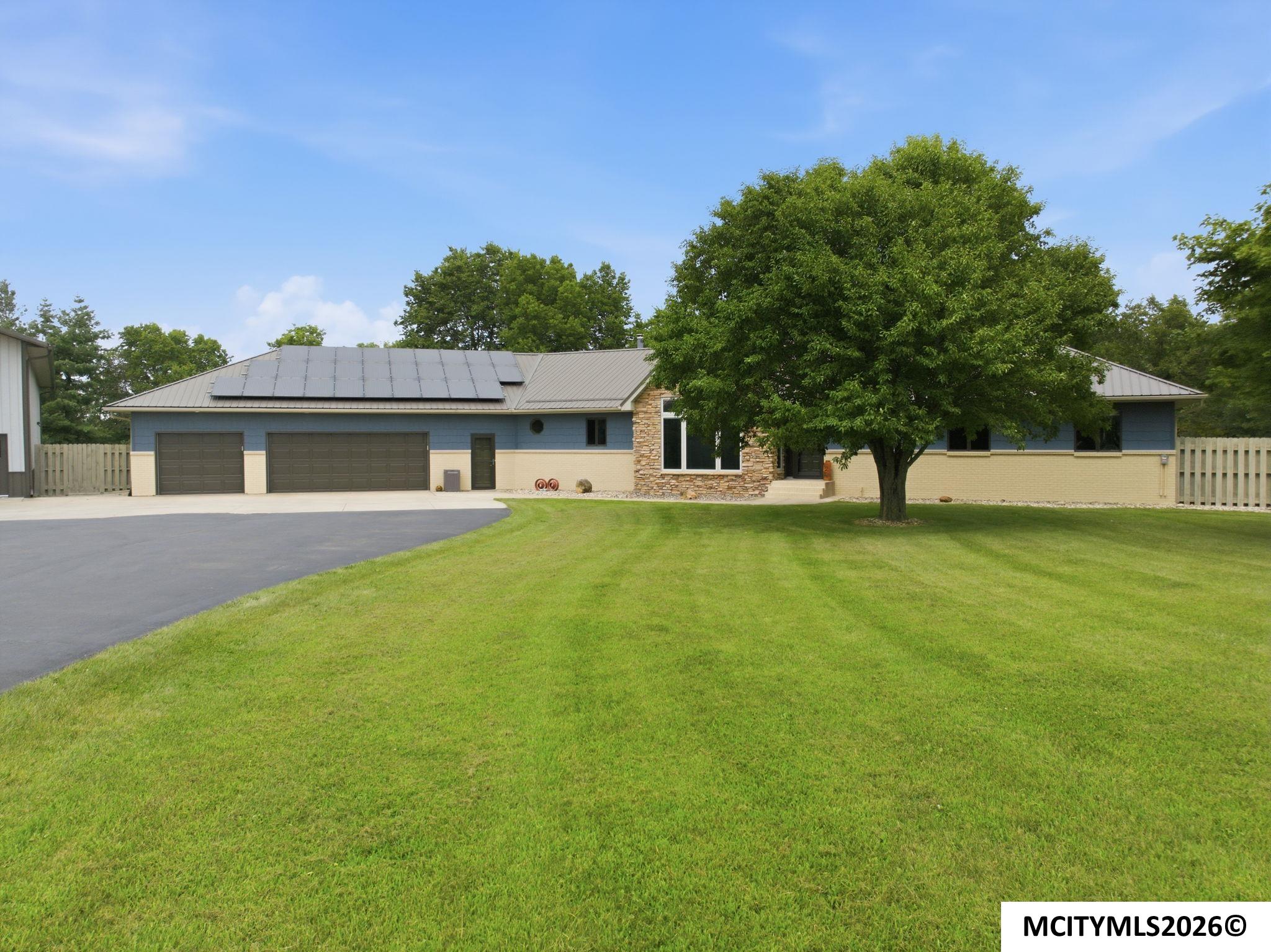 1005 Prairie View Place Rockford IA 50468
