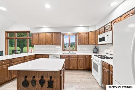 1005 Prairie View Place Rockford IA 50468