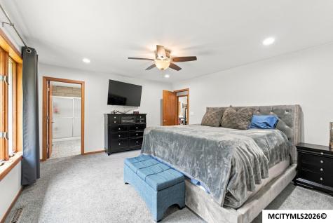 1005 Prairie View Place Rockford IA 50468