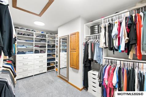 1005 Prairie View Place Rockford IA 50468