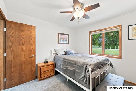 1005 Prairie View Place Rockford IA 50468