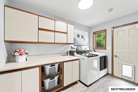 1005 Prairie View Place Rockford IA 50468