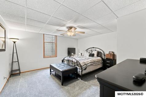1005 Prairie View Place Rockford IA 50468