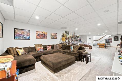 1005 Prairie View Place Rockford IA 50468