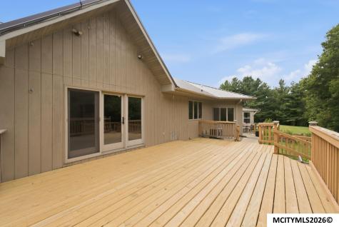 1005 Prairie View Place Rockford IA 50468