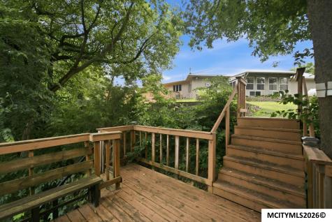 1005 Prairie View Place Rockford IA 50468