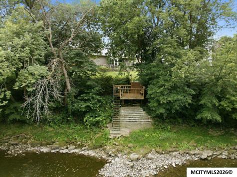1005 Prairie View Place Rockford IA 50468