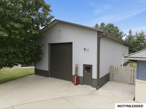 1005 Prairie View Place Rockford IA 50468