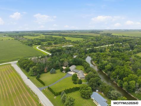 1005 Prairie View Place Rockford IA 50468
