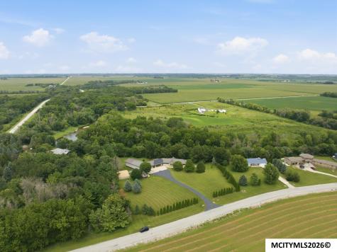 1005 Prairie View Place Rockford IA 50468