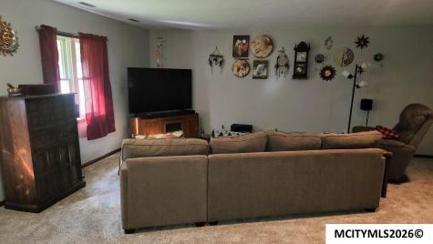 1787 Gilmore Avenue New Hampton IA 50659
