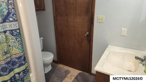 1787 Gilmore Avenue New Hampton IA 50659