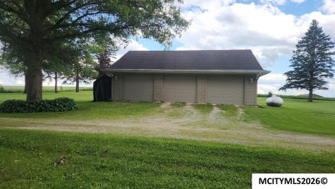 1787 Gilmore Avenue New Hampton IA 50659