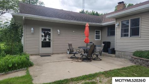 1787 Gilmore Avenue New Hampton IA 50659