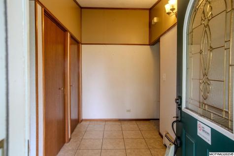 23620 Thrush Avenue Mason City IA 50401