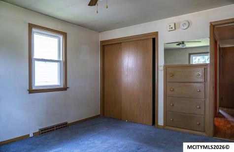 1105 N Tyler Mason City IA 50401