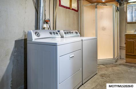1105 N Tyler Mason City IA 50401
