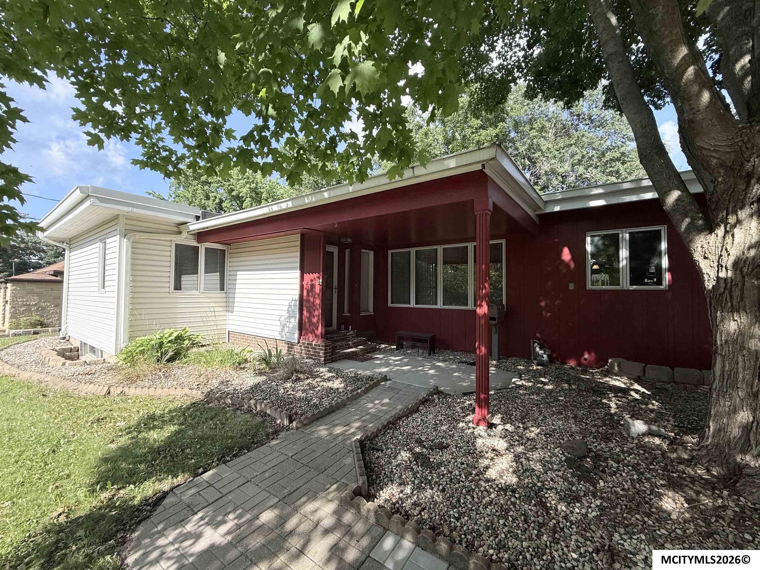 635 N 8th Street Forest City IA 50436