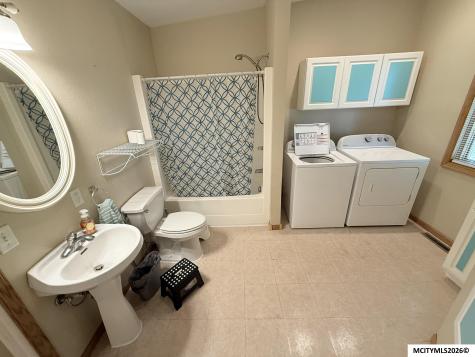 635 N 8th Street Forest City IA 50436