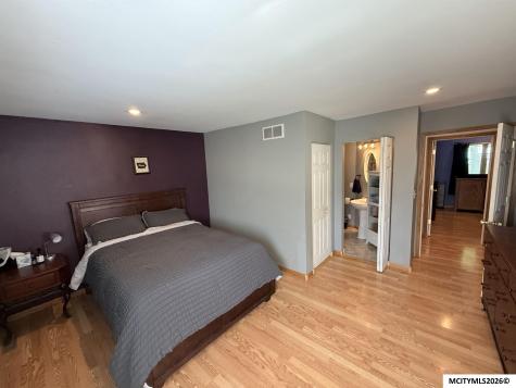 635 N 8th Street Forest City IA 50436