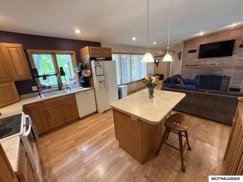 635 N 8th Street Forest City IA 50436