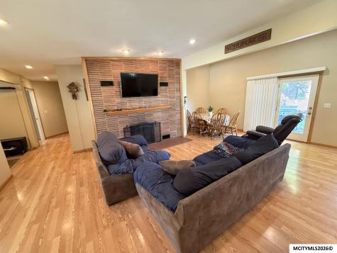 635 N 8th Street Forest City IA 50436