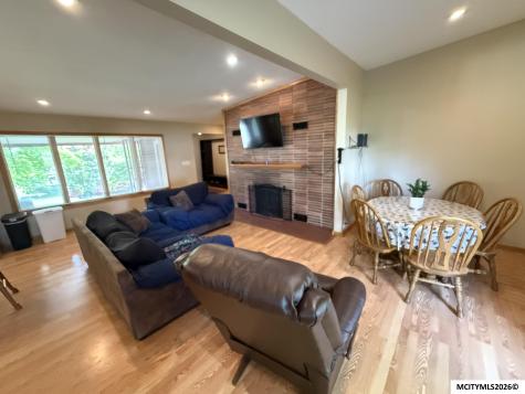 635 N 8th Street Forest City IA 50436