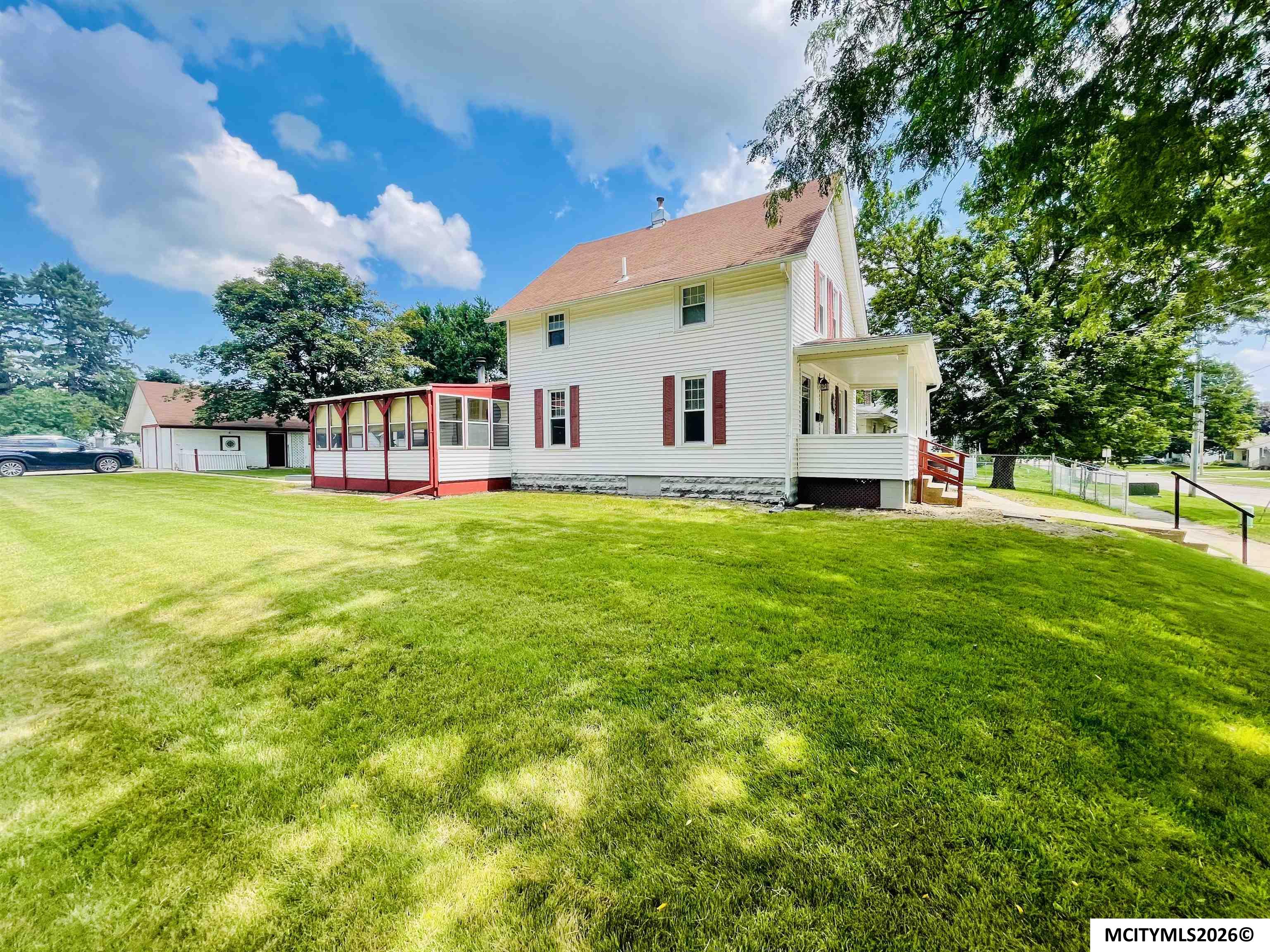 304 21st Street SE Mason City IA 50401