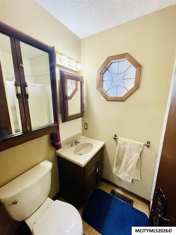 304 21st Street SE Mason City IA 50401