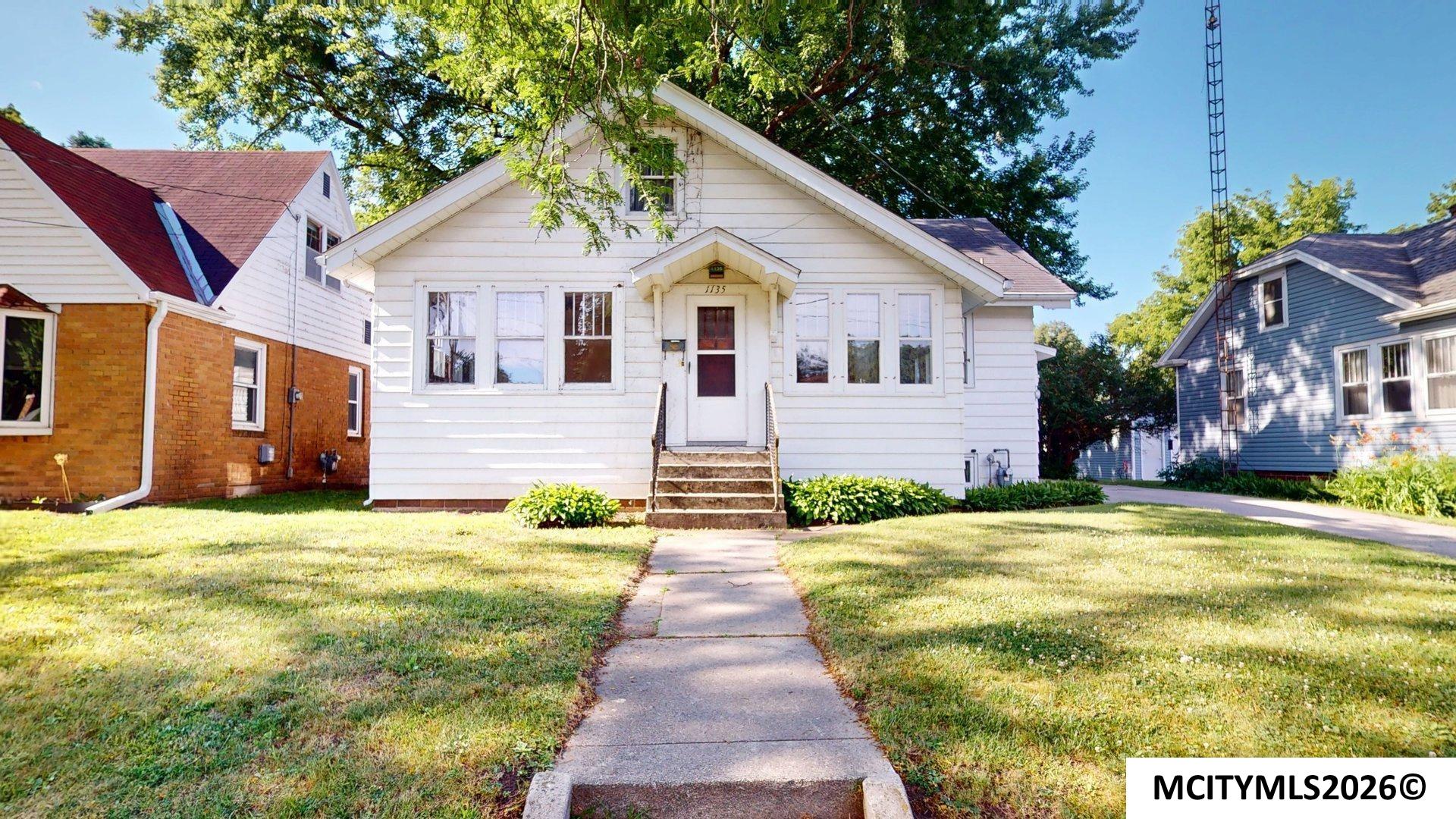 1135 1st SW Mason City IA 50401