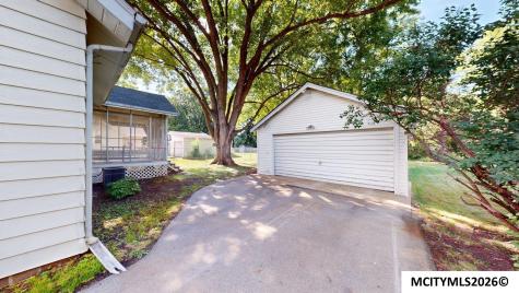 1135 1st SW Mason City IA 50401