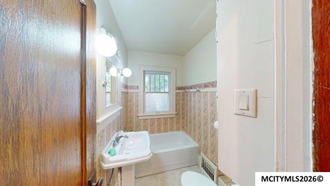 1135 1st SW Mason City IA 50401
