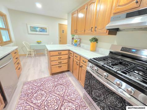 104 N Taylor Mason City IA 50401