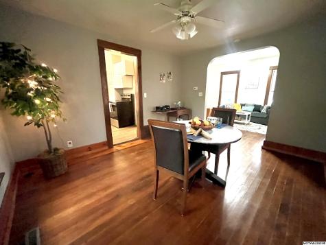 1306 N Jefferson Mason City IA 50401